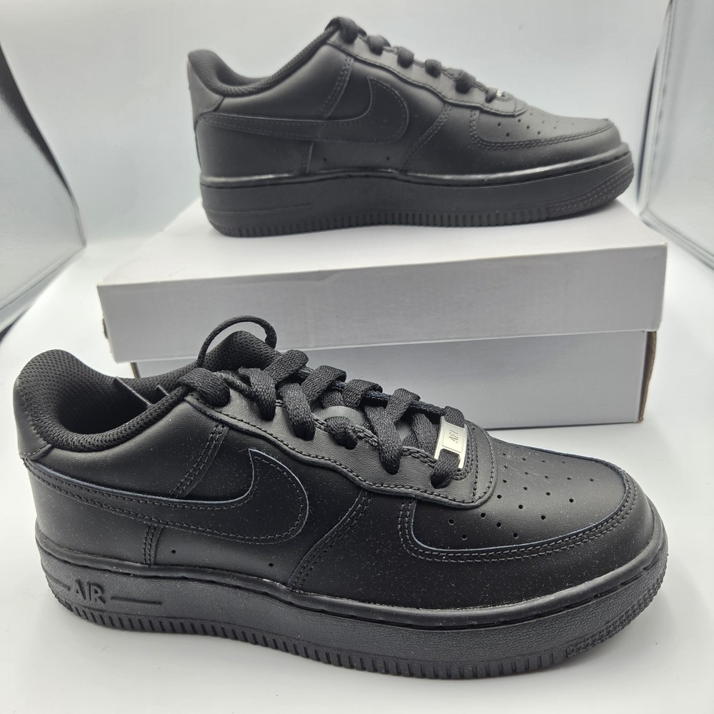 Nike Air Force 1 Low Triple Black GS Youth 4.5Y Black Leather AF1 FV5951-001 NIB - Picture 2 of 11